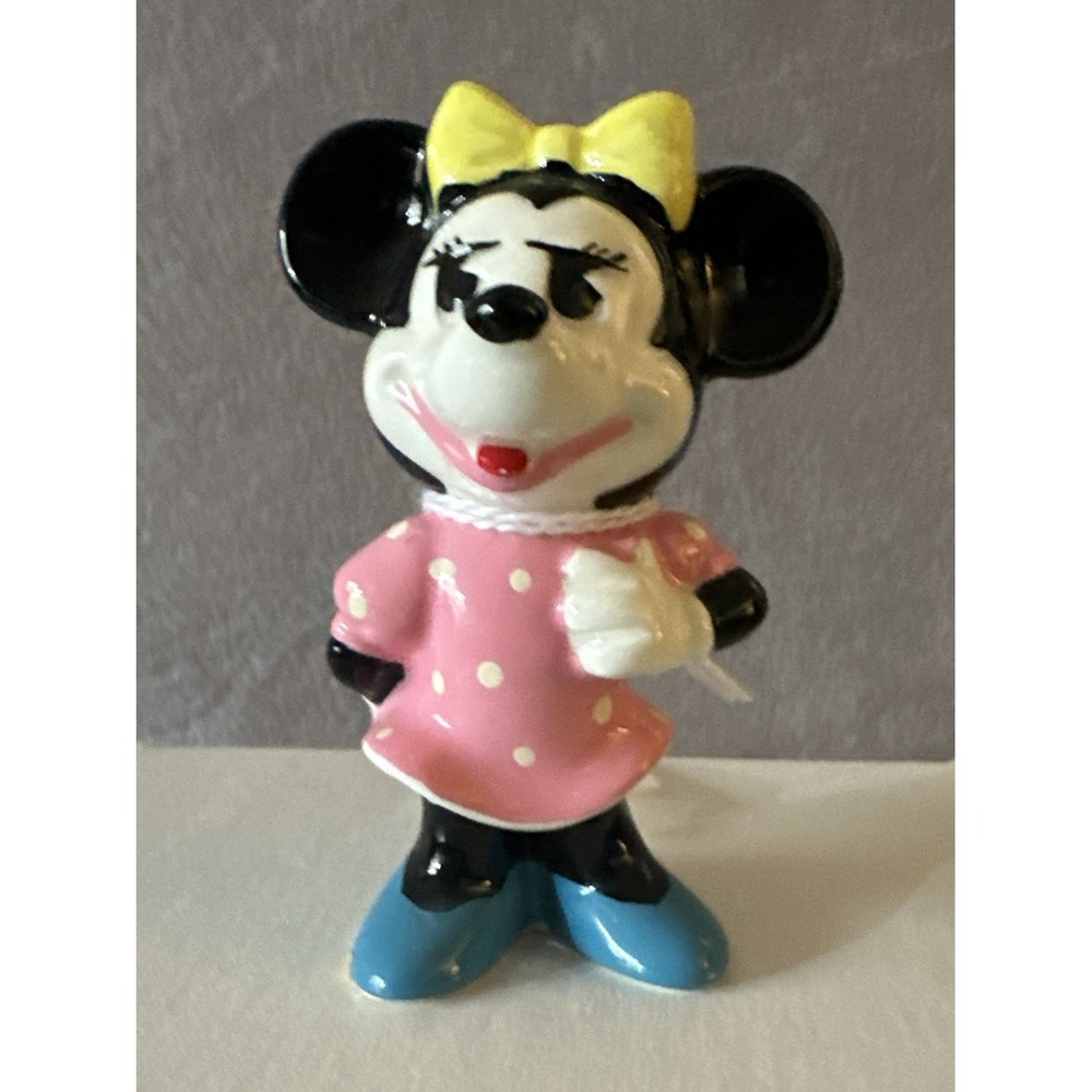 DISNEY MINNIE MOUSE CERAMIC PORCELAIN FIGURE FIGURINE MADE IN JAPAN ORNAMENT